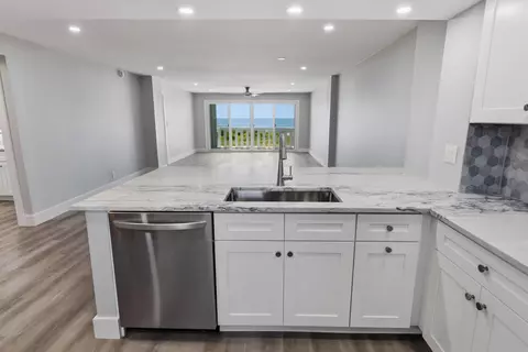 1012 N Ocean Blvd #202, Pompano Beach, FL 33062