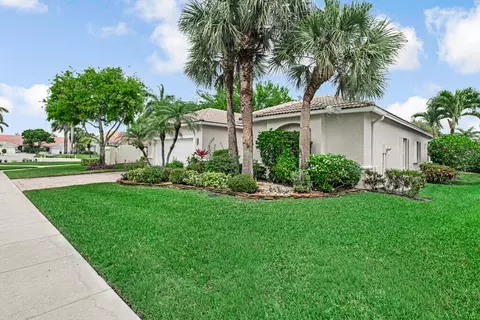 8200 Grand Messina Cir, Boynton Beach, FL 33472