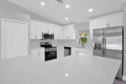 3393 NW 38th Ave, Okeechobee, FL 34972 photo 10