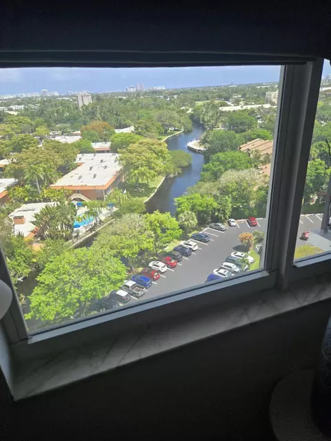 1800 N Andrews Ave #PH-B, Fort Lauderdale, FL 33311