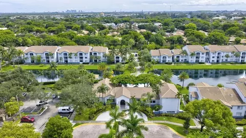 2600 S University Dr #124, Davie, FL 33328