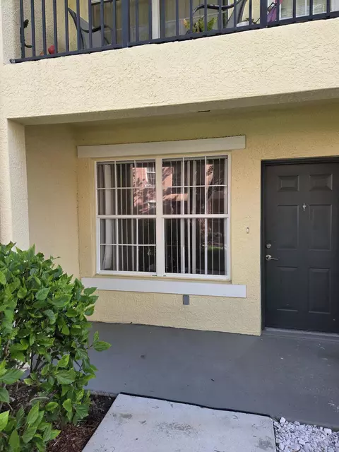 164 SW Peacock Blvd #102, Port Saint Lucie, FL 34986