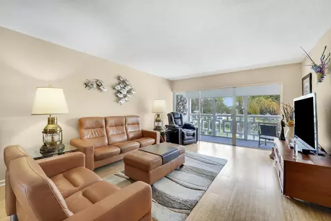 331 Tequesta Dr #213, Jupiter, FL 33469
