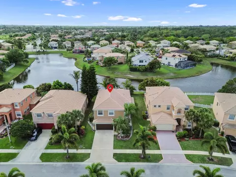 2731 Misty Oaks Cir, Royal Palm Beach, FL 33411