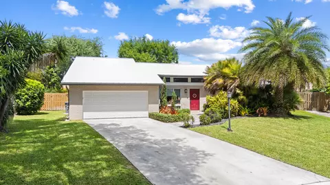 21521 E Hollandaire Dr E, Boca Raton, FL 33433