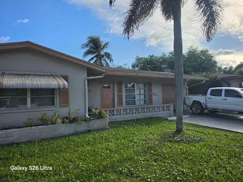 4818 NW 58th St, Tamarac, FL 33319