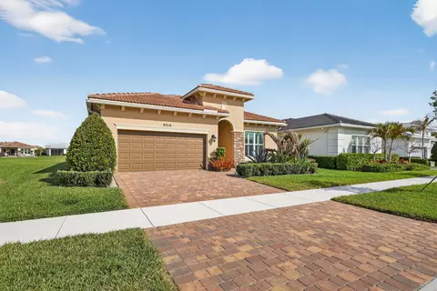9318 SW Miracoli Way, Port Saint Lucie, FL 34987