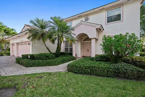 484 Otter Ln N, Jupiter, FL 33458