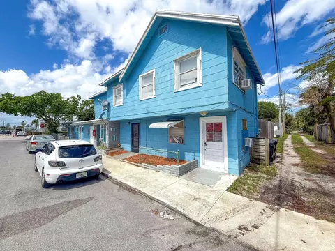 714 N 4th Ave N, Lake Worth Beach, FL 33460