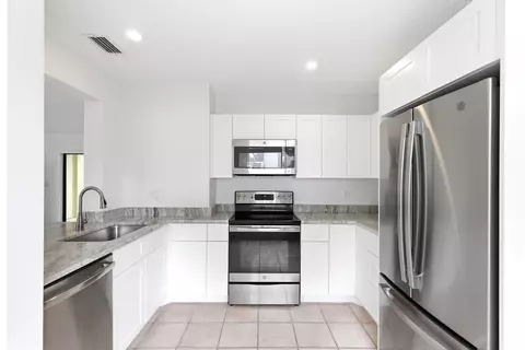 11319 Royal Palm Blvd #B-2, Coral Springs, FL 33065