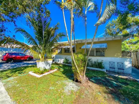 527 48th St, West Palm Beach, FL 33407