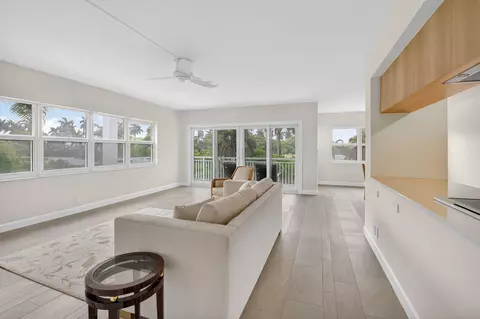 1000 Lowry St #3E, Delray Beach, FL 33483