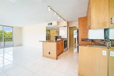 2121 N Ocean Blvd #302E, Boca Raton, FL 33431