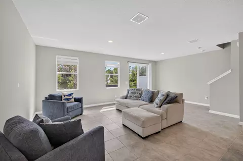 Living - 5786 SEdgewater Cir, Stuart, FL 34997 photo 2 of 4