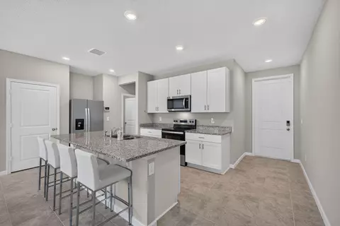 Kitchen - 5786 SEdgewater Cir, Stuart, FL 34997 photo 1 of 5