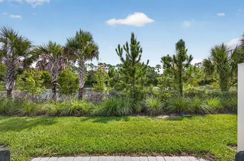 Exterior - 5786 SEdgewater Cir, Stuart, FL 34997 photo 7 of 8