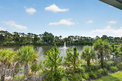 View/Area - 5786 SEdgewater Cir, Stuart, FL 34997 photo 3 of 11