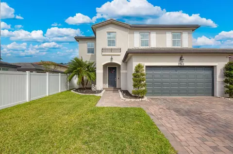 7742 NW Gladwell Ln, Port Saint Lucie, FL 34987
