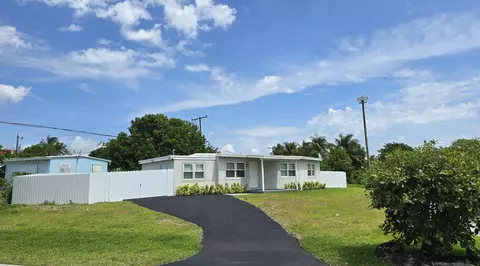 591 Seagrape Rd, Lantana, FL 33462