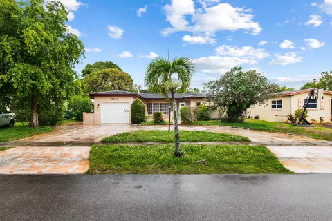 3941 NW 46th Ave, Fort Lauderdale, FL 33319