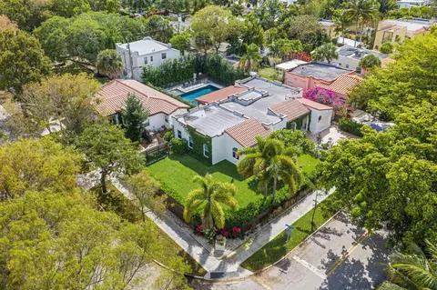 706 Sunset Rd, West Palm Beach, FL 33401