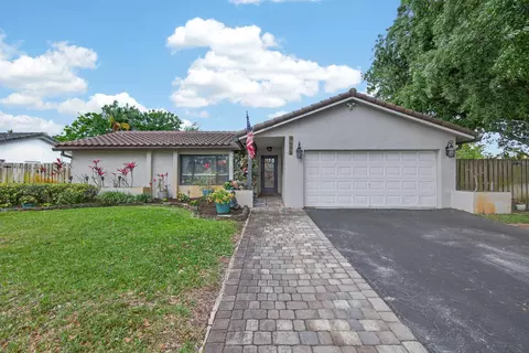 9696 NW 28th Pl, Coral Springs, FL 33065