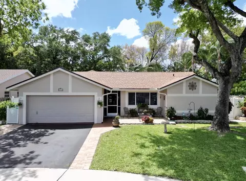 8438 NW 34th Mnr, Sunrise, FL 33351