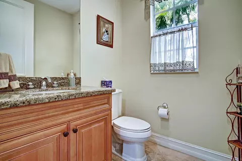 Bath - 881 SE Saint Lucie Blvd, Stuart, FL 34996 photo 1 of 9