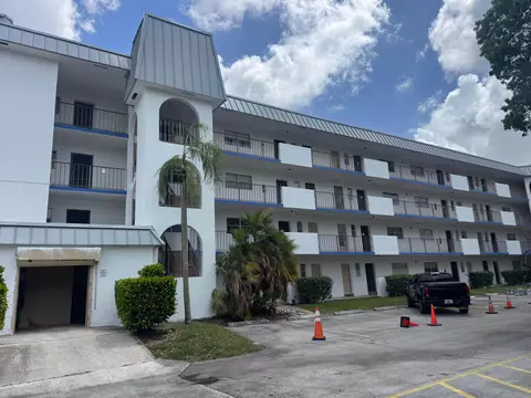 6300 S Falls Cir Dr #314, Lauderhill, FL 33319