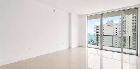 1300 Brickell Bay Dr #1005, Miami, FL 33131