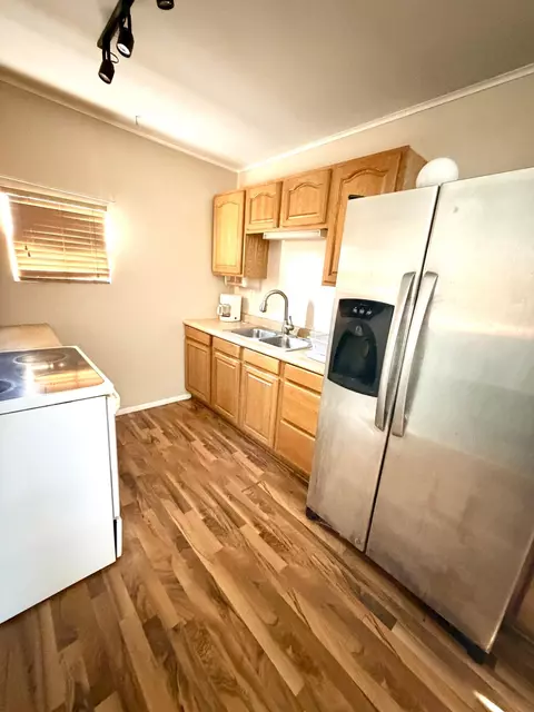 Kitchen - 4046 SE 26th St, Okeechobee, FL 34974 photo 1 of 1