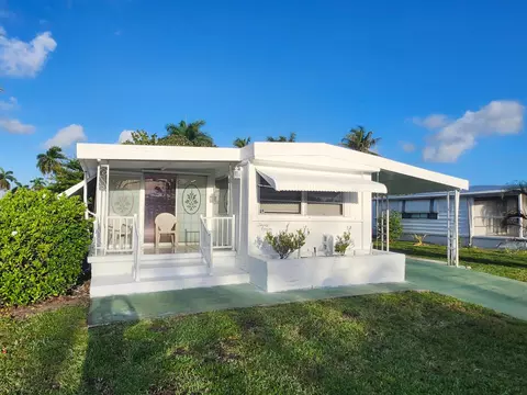 2011 SW 84th Ave, Davie, FL 33324