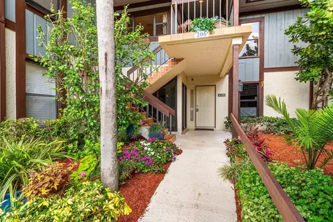 13329 Polo Club Rd #206, Wellington, FL 33414