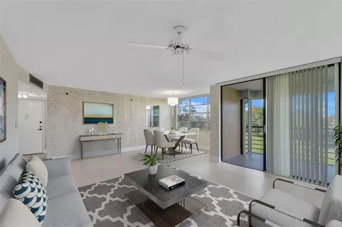 1000 Saint Charles Pl #305, Pembroke Pines, FL 33026