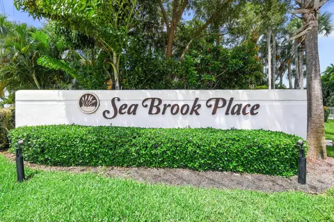 170 Seabreeze Cir, Jupiter, FL 33477