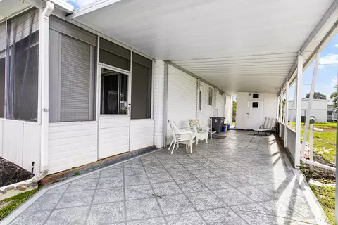 18007 Huapi Bay, Boynton Beach, FL 33436 photo 2