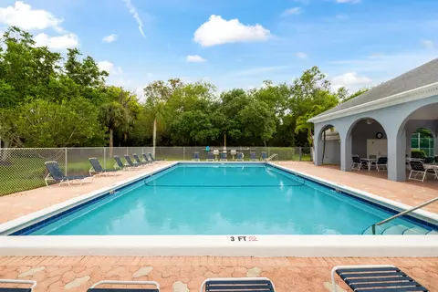 Exterior - 3236 SE Aster Ln #M226, Stuart, FL 34994 photo 5 of 7