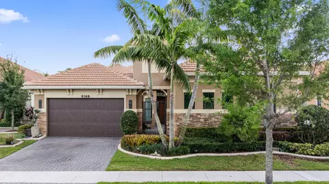 9368 Cantal Cir E, Parkland, FL 33076