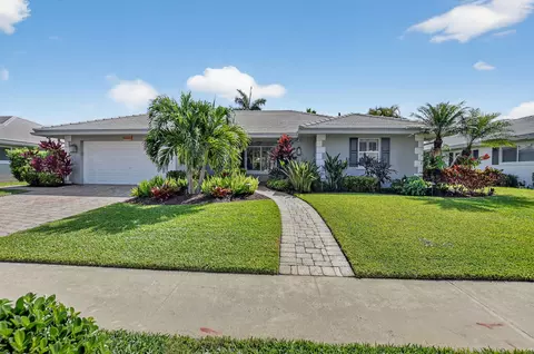 1388 Walnut Ter, Boca Raton, FL 33486