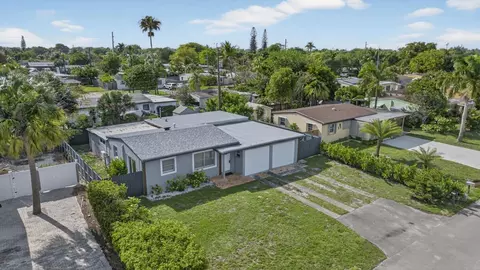 2865 NE 13th Ave, Pompano Beach, FL 33064