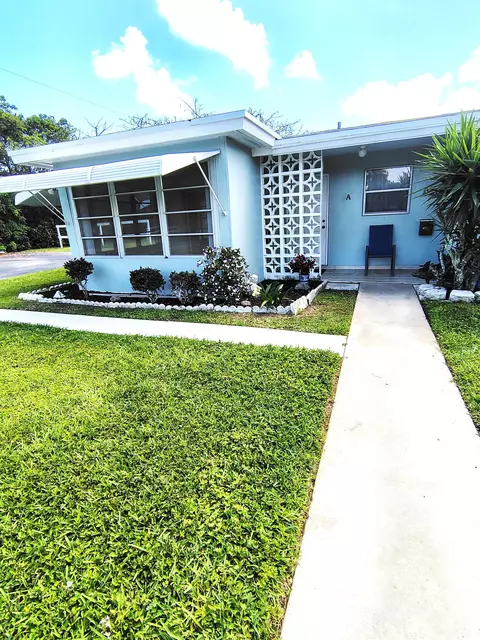 380 High Point Blvd #A, Delray Beach, FL 33445