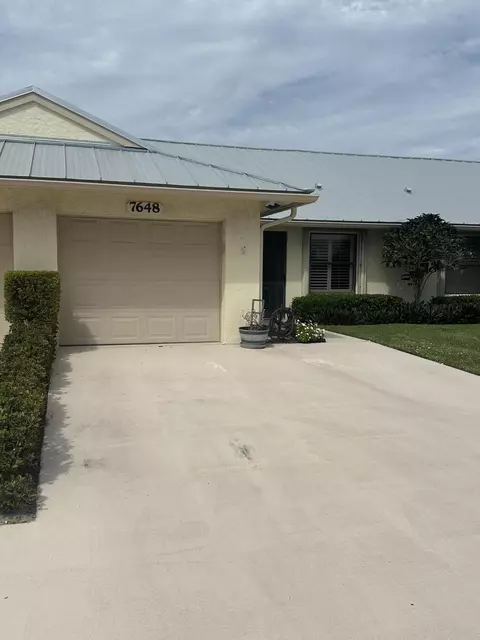 7648 SE Sugar Sand Cir, Hobe Sound, FL 33455