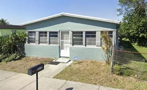 210 SW 12th Ave SW, South Bay, FL 33493