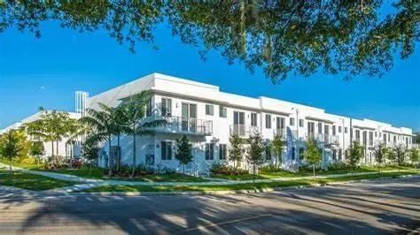 2651 NE 212th Ter #107, Miami, FL 33180