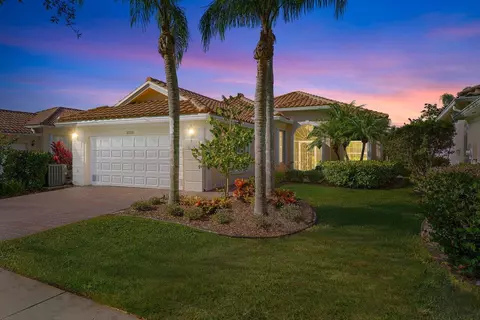 8338 SE Angelina Ct, Hobe Sound, FL 33455