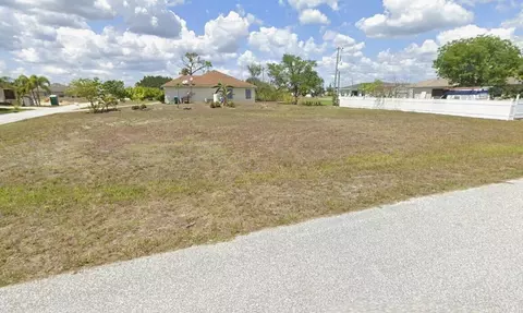 2003 NE 7th Ave E, Cape Coral, FL 33909