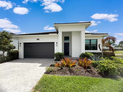 2744 SE Ashfield Dr, Port Saint Lucie, FL 34984