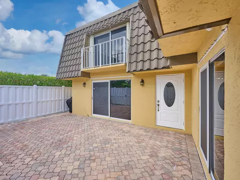 22168 Boca Rancho Dr #D, Boca Raton, FL 33428