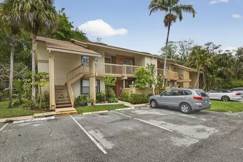13085 Belhaven Ct #4, Wellington, FL 33414