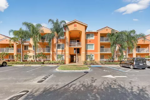 201 SW Palm Dr #201, Port Saint Lucie, FL 34986